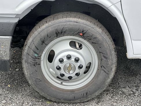 New 2025 Chevrolet Express 3500 w/ Power Convenience Package image 6