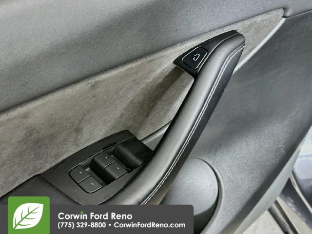 Used 2021 Tesla Model Y Long Range AWD/4WD image 19