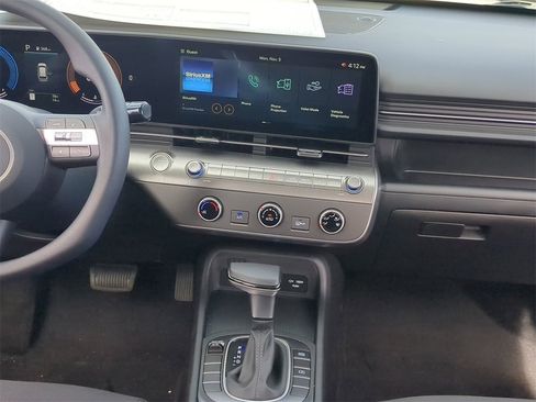 New 2026 Hyundai Kona SE image 14