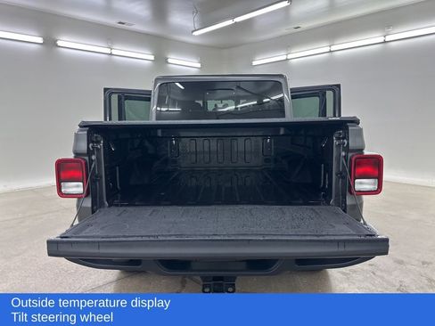 Used 2025 Jeep Gladiator Sport image 26