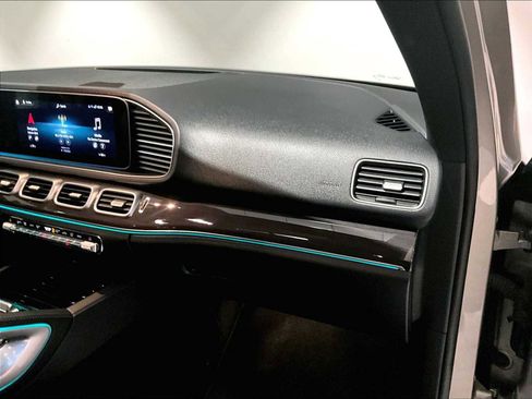 Used 2020 Mercedes-Benz GLE 350 4MATIC image 23