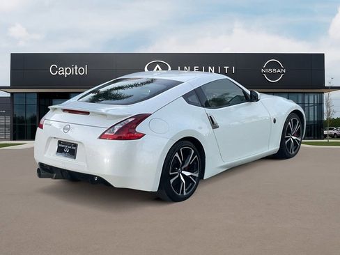 Used 2020 Nissan 370Z Touring Sport image 5