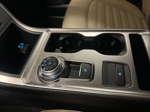 Certified 2024 Ford Edge SEL w/ Convenience Package image 10