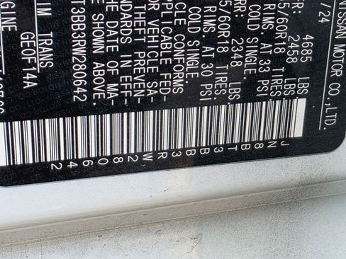 Used 2024 Nissan Rogue SV image 29