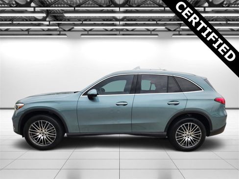 Certified 2025 Mercedes-Benz GLC 300 image 6