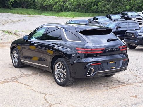 Used 2025 Genesis GV70 2.5T image 3