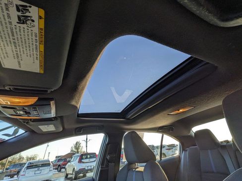 Used 2021 Toyota Corolla SE image 21