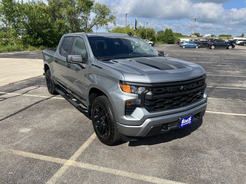 Used 2025 Chevrolet Silverado 1500 Custom w/ Rally Edition AWD/4WD image 8