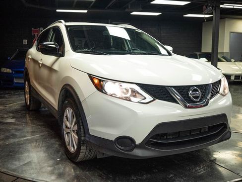 Used 2017 Nissan Rogue Sport SV FWD image 5
