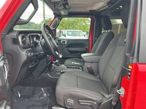 Used 2020 Jeep Wrangler Willys image 9