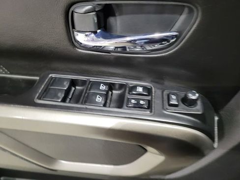 Used 2015 Nissan Armada Platinum image 53