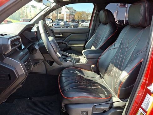 Used 2025 Toyota Tacoma TRD Sport AWD/4WD image 17