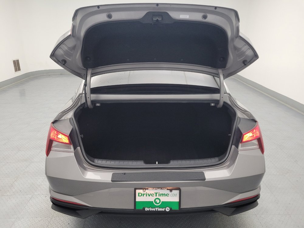 Used 2021 Hyundai Elantra SEL FWD image 29