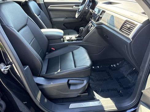 Used 2023 Volkswagen Atlas SE w/ Black Wheel Package AWD/4WD image 20