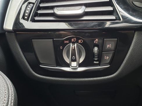 Used 2019 BMW 540i xDrive w/ Convenience Package image 30