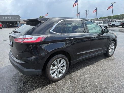 Used 2023 Ford Edge Titanium AWD/4WD image 6