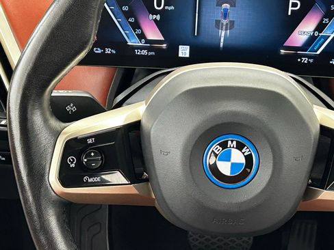 Used 2023 BMW iX xDrive50 w/ Premium Package AWD/4WD image 11