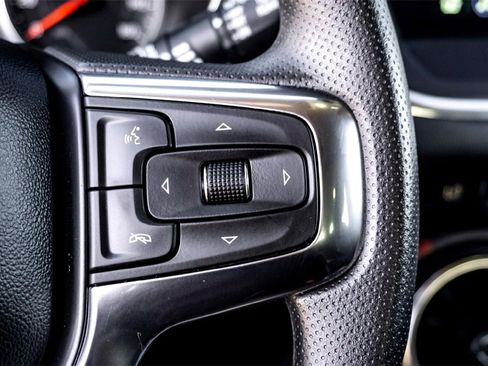 Used 2025 Chevrolet Blazer LT image 20