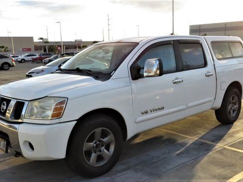 Used 2005 Nissan Titan SE w/ (W01) Utility Bed Pkg RWD image 1