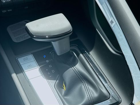 New 2026 Hyundai Elantra Sport FWD image 13