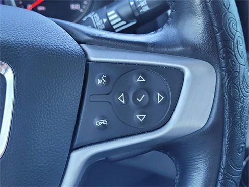 Used 2022 GMC Terrain SLT image 27