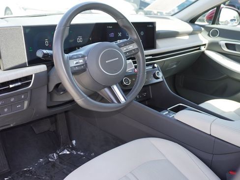 Used 2025 Hyundai Sonata SEL FWD image 11