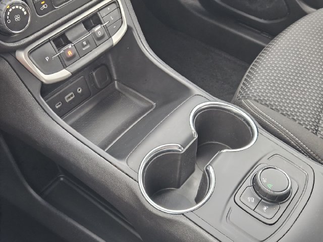 Used 2024 GMC Terrain SLE FWD image 20