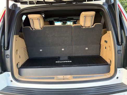 Used 2019 Cadillac Escalade Platinum AWD/4WD image 20