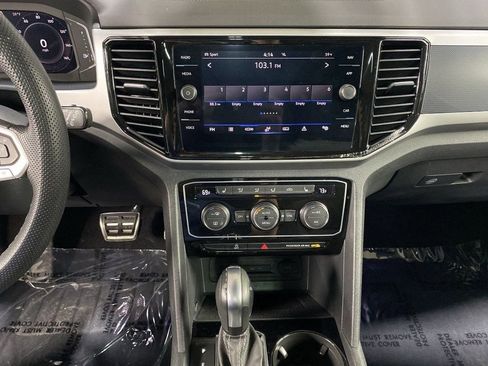 Used 2023 Volkswagen Atlas Cross Sport SEL R-Line image 9