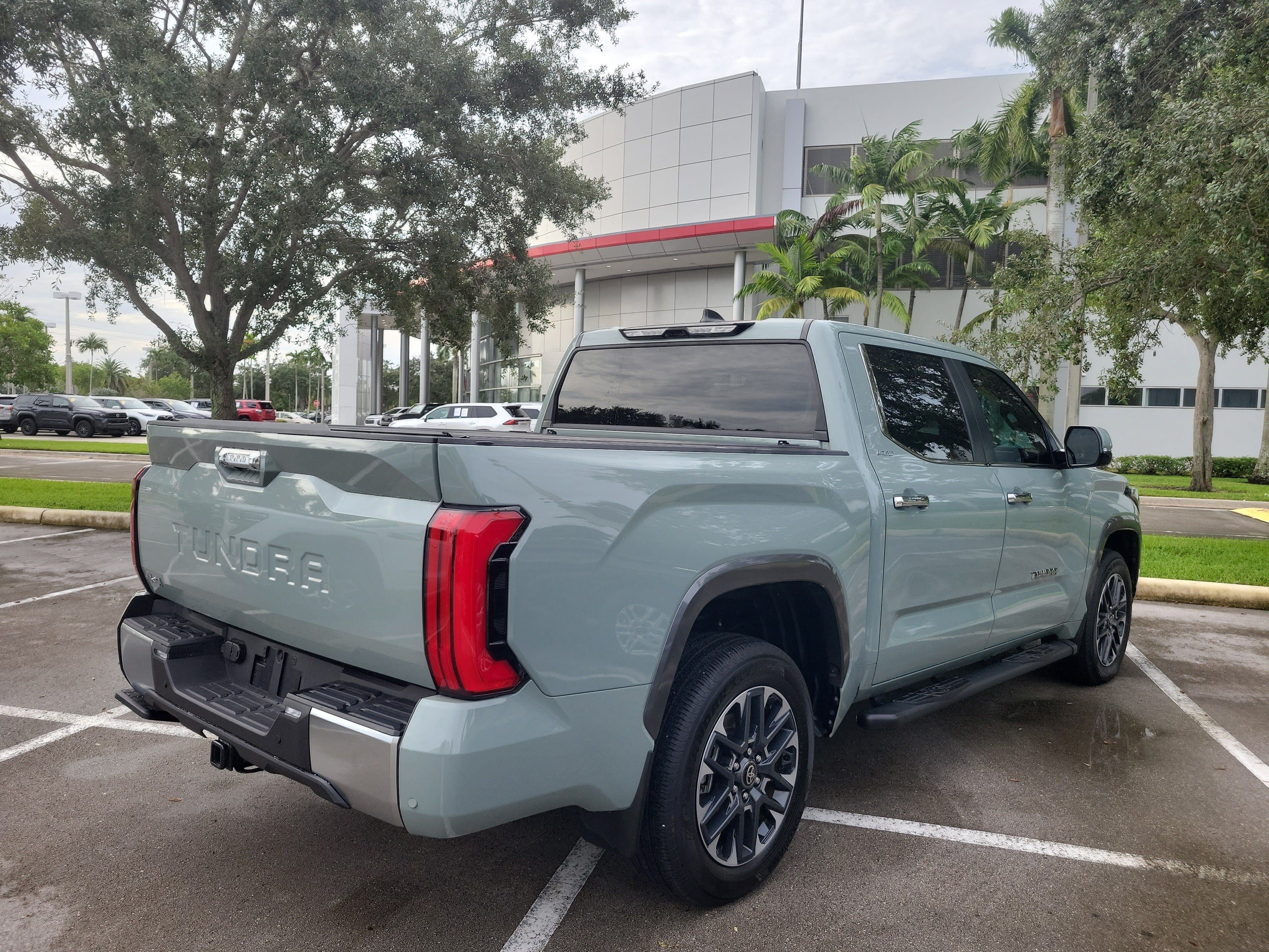 Certified 2025 Toyota Tundra Limited AWD/4WD image 7