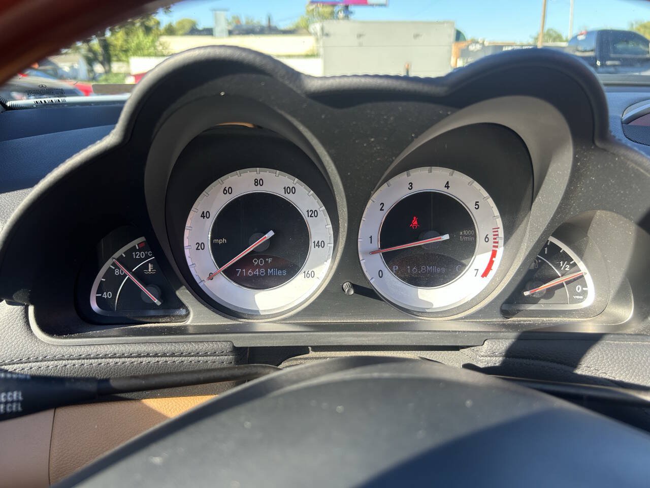 Used 2011 Mercedes-Benz SL 550 image 28