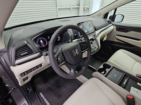 New 2026 Honda Odyssey EX-L image 11