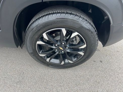 Used 2022 Chevrolet TrailBlazer LT w/ Convenience Package FWD image 14