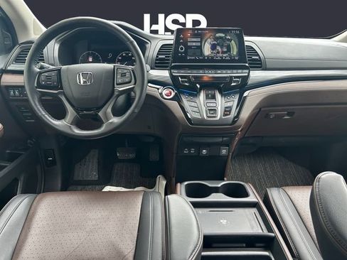 Used 2025 Honda Odyssey Elite image 10