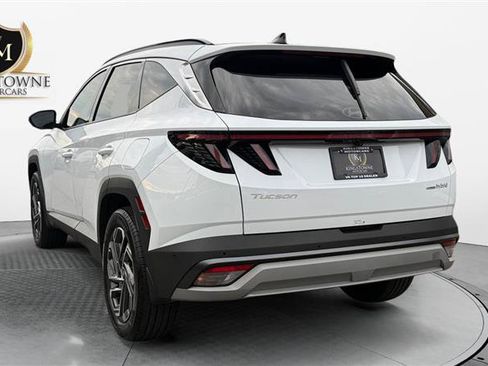 Used 2025 Hyundai Tucson Limited AWD/4WD image 3