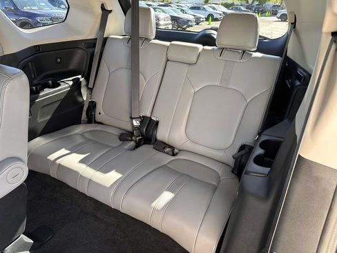 Used 2023 Honda Pilot EX-L image 14