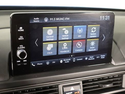 Used 2025 Honda Pilot TrailSport image 32