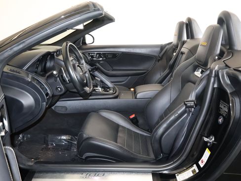 Used 2018 Jaguar F-TYPE 400 Sport AWD/4WD image 13