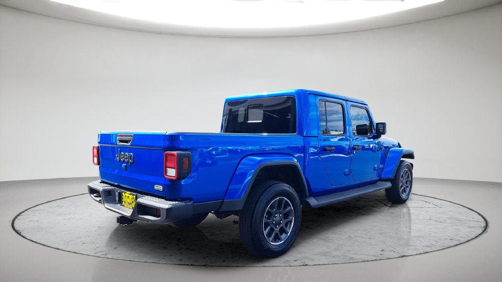 Used 2020 Jeep Gladiator Overland AWD/4WD image 5