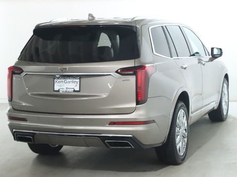 Used 2023 Cadillac XT6 Premium Luxury w/ Technology Package AWD/4WD image 46
