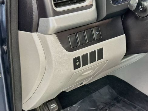Used 2016 Toyota Highlander XLE AWD/4WD image 10