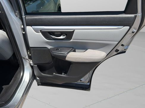 Used 2018 Honda CR-V LX image 11