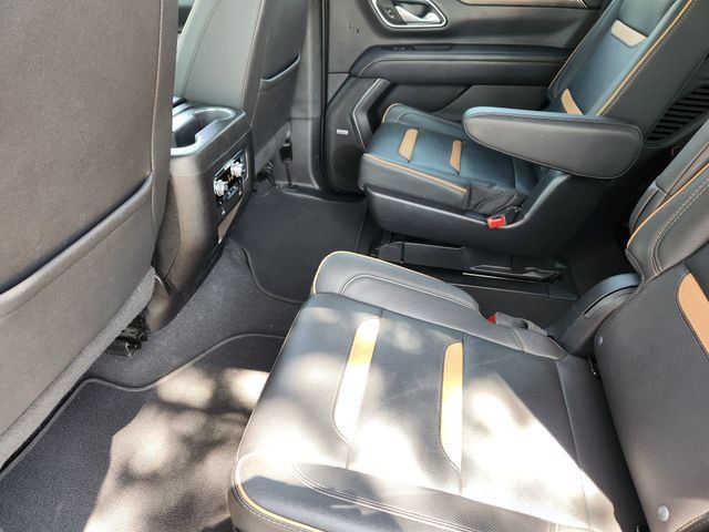 Used 2023 GMC Yukon AT4 w/ AT4 Premium Package AWD/4WD image 30