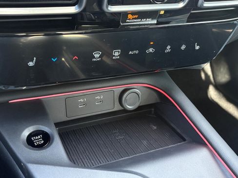 New 2026 Nissan Sentra SV w/ SV Convenience Package FWD image 16