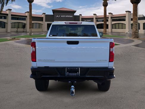 Used 2025 Chevrolet Silverado 2500 Custom w/ Custom Value Package AWD/4WD image 7