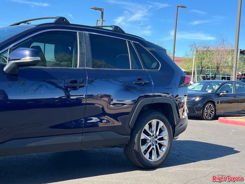 Certified 2020 Toyota RAV4 XLE Premium FWD image 9