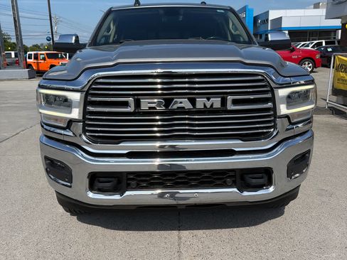 Used 2022 RAM 2500 Laramie AWD/4WD image 3