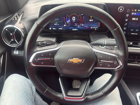 Used 2025 Chevrolet Equinox LT AWD/4WD image 26
