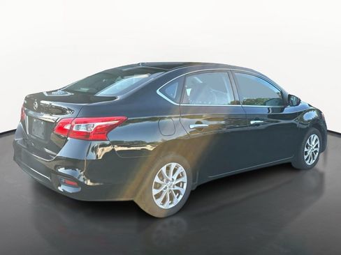 Used 2019 Nissan Sentra SV FWD image 3