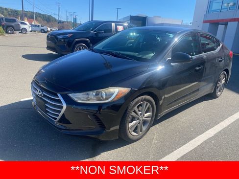 Used 2018 Hyundai Elantra SEL FWD image 2